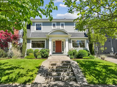1734 SE 22nd Ave, Portland, OR 97214