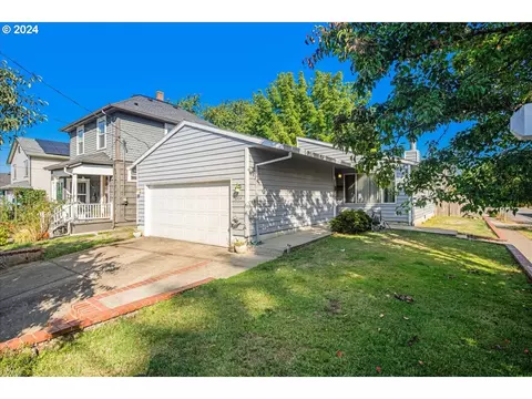 8904 N Bayard Ave, Portland, OR 97217