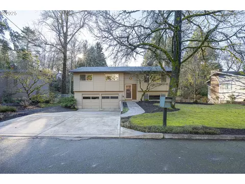 10625 SW 64th Dr, Portland, OR 97219