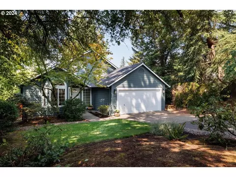 7341 SW 27th Ave, Portland, OR 97219