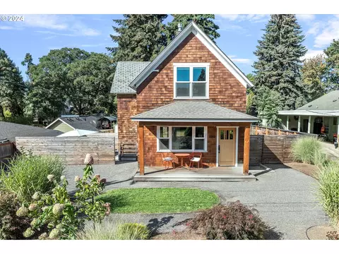 1120 5th St, Hood River, OR 97031