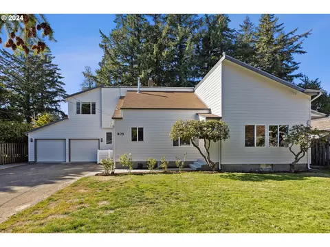 805 NE 117th Ave, Portland, OR 97220