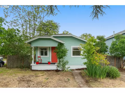 6704 SE 75th Ave, Portland, OR 97206