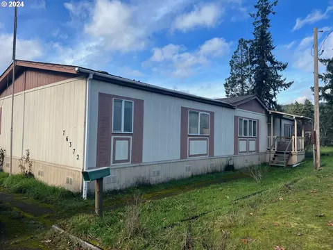 76372 Garden Rd, Oakridge, OR 97463