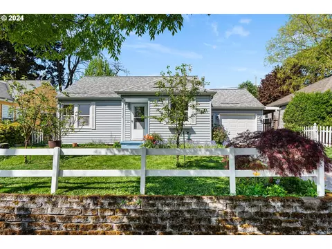 9115 SE Alder St, Portland, OR 97216