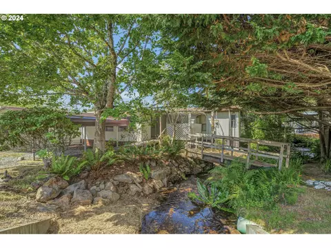 980 S Grayling St, Rockaway Beach, OR 97136