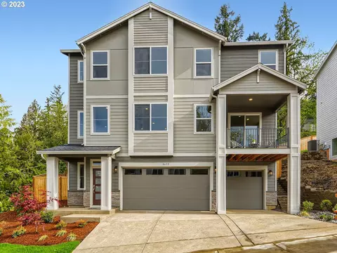 8635 SW Summit Ct, Portland, OR 97225