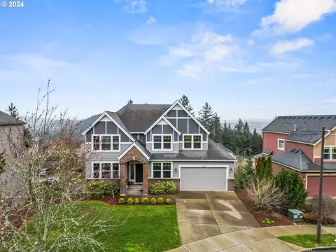 10916 SE Lenore St, Happy Valley, OR 97086