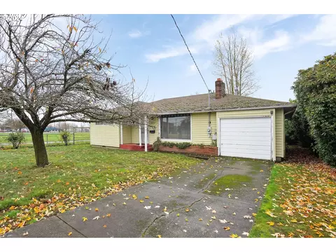 2190 17th St, Salem, OR 97301