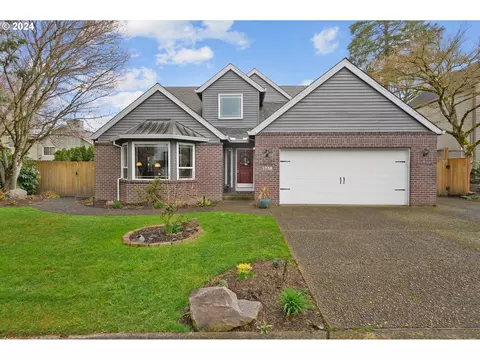 5758 SW Calusa Loop, Tualatin, OR 97062