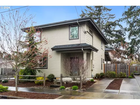 8325 SE 64th Ave #A, Portland, OR 97206