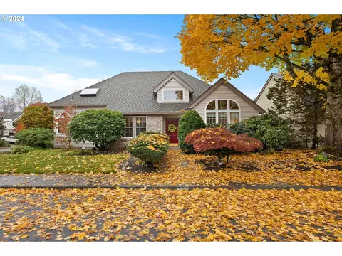 598 NW 94th Ter, Portland, OR 97229