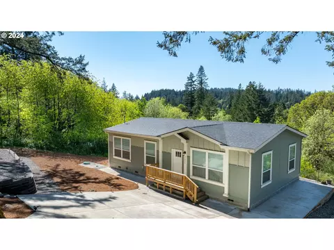 8095 Sawtell Rd, Sheridan, OR 97378