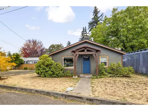 621 NE Center St, White Salmon, WA 98672