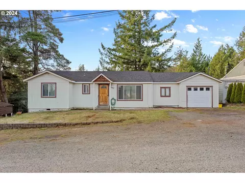 1607 S 17th St, Coos Bay, OR 97420