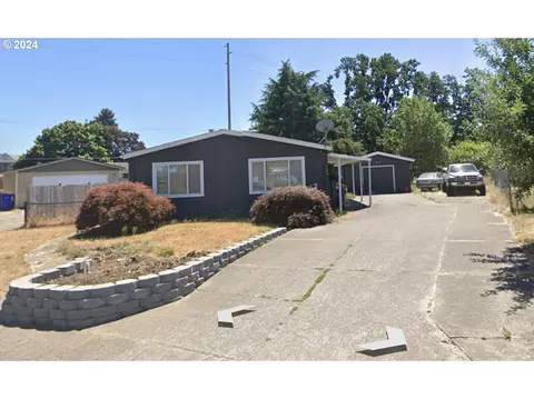 803 Mathias Ct, Molalla, OR 97038