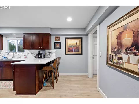 Kitchen - 355 River Loop 2, Eugene, OR 97404 photo 6 of 6