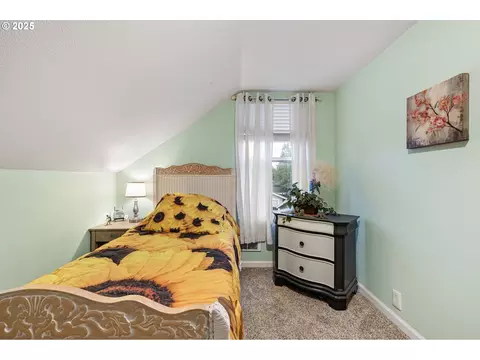 Bedroom - 355 River Loop 2, Eugene, OR 97404 photo 8 of 8