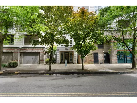 305 S Montgomery St #304, Portland, OR 97201