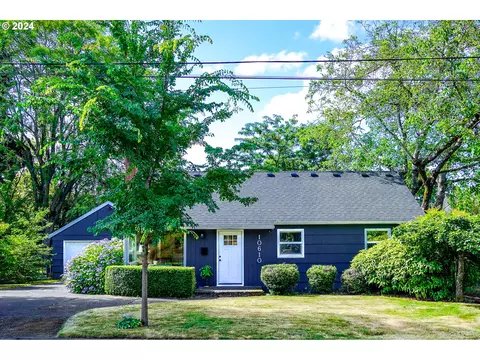 10610 NE Russell Ct, Portland, OR 97220