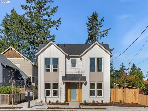 2517 NE Killingsworth St #2, Portland, OR 97211