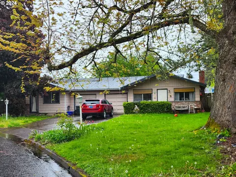37293739 Banner St, Eugene, OR 97404