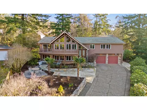 10133 SE Cleone Ct, Happy Valley, OR 97086