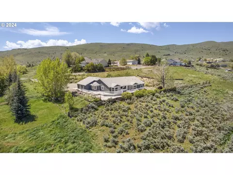 3100 Highland Dr, Baker City, OR 97814
