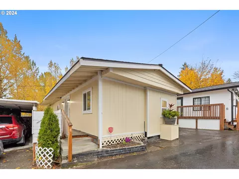 8525 SE Orchard Ln # 37, Happy Valley, OR 97086
