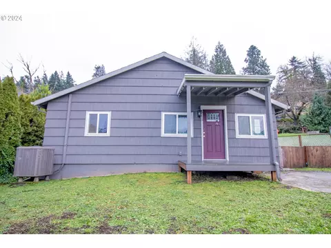 715 3rd Ave, Oregon City, OR 97045