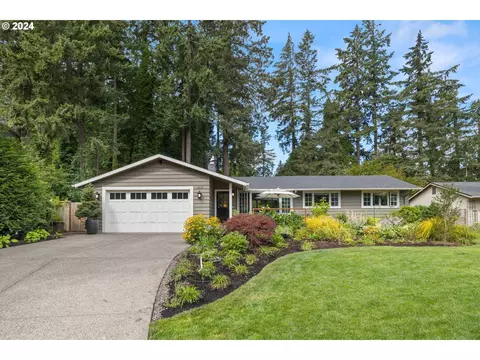 1830 Cloverleaf Rd, Lake Oswego, OR 97034