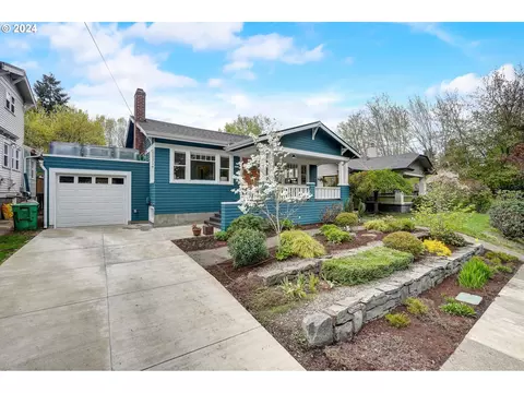 3235 NE 15th Ave, Portland, OR 97212