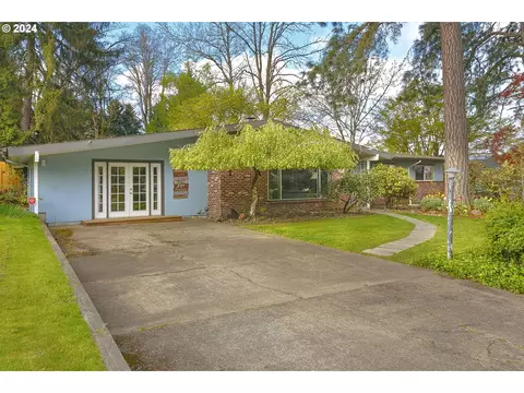10410 SW Homestead Ln, Beaverton, OR 97008