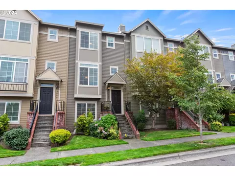 2434 NW Oak Knoll Pl, Beaverton, OR 97006