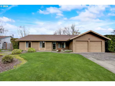545 SE 21st St, Troutdale, OR 97060