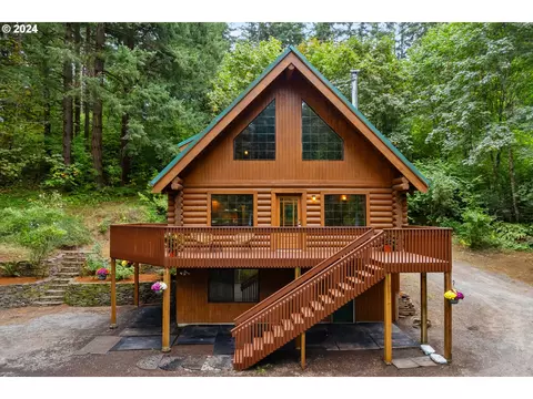 24271 S Newkirchner Rd, Oregon City, OR 97045