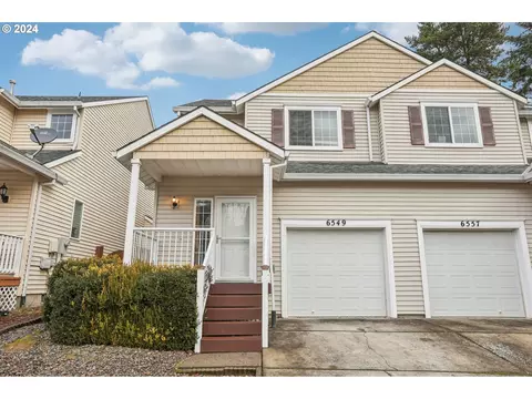 6549 NE Deer Run St, Hillsboro, OR 97124