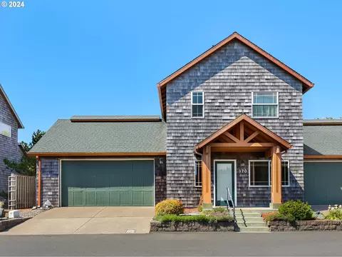 970 Pansy Ct, Rockaway Beach, OR 97136