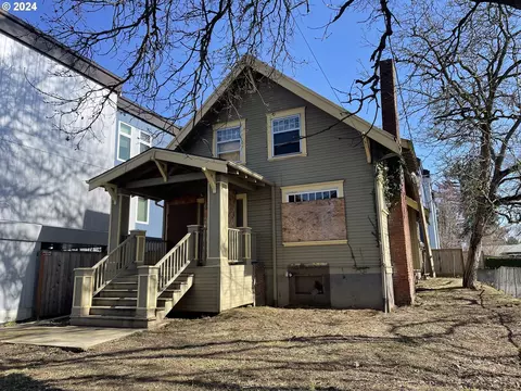 8106 N Interstate Ave, Portland, OR 97217