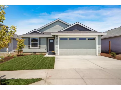 1688 SE Salmonberry Ave #27, Dallas, OR 97338