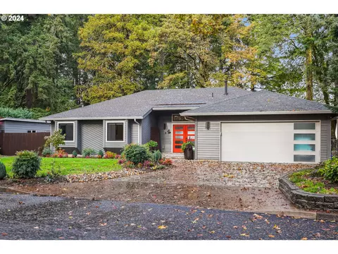 18717 Madrona Dr, Oregon City, OR 97045