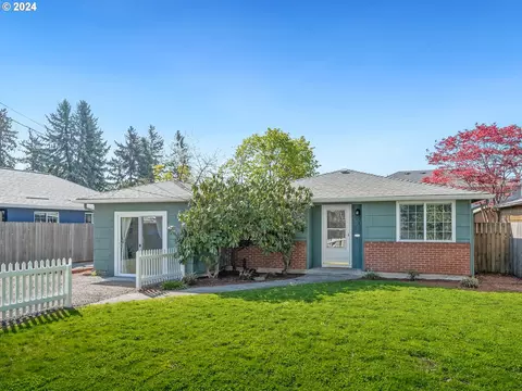 7414 SE Ogden St, Portland, OR 97206