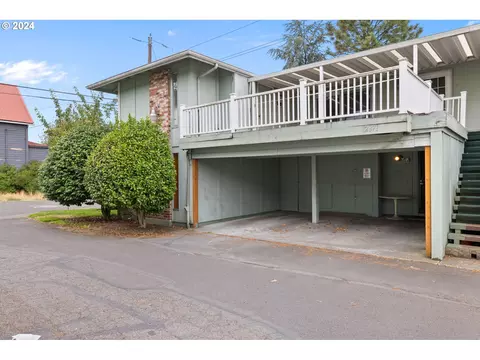 12871 SE Stark St #A16, Portland, OR 97233