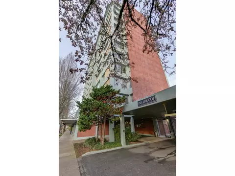1313 Lincoln St #503, Eugene, OR 97401