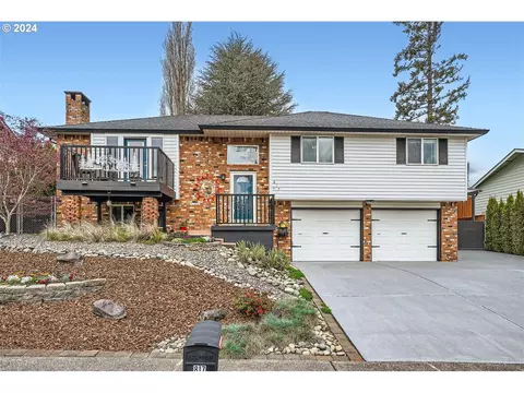 817 NW 20th Ave, Camas, WA 98607
