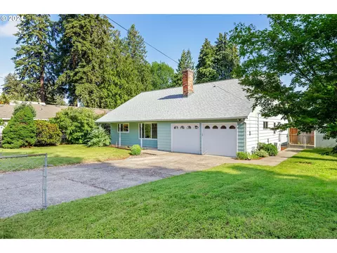 12827 SE Claybourne St, Portland, OR 97236