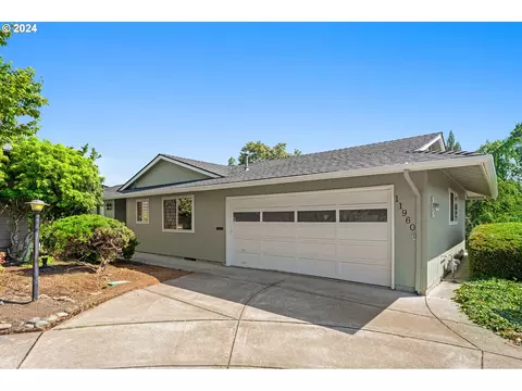 11960 SW King George Dr, King City, OR 97224