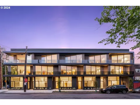 2793 NW Thurman St, Portland, OR 97210