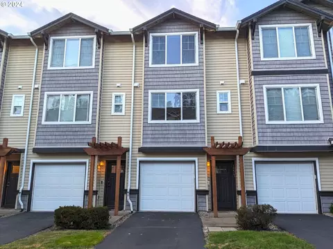10523 NE Cedar Falls Loop, Hillsboro, OR 97006