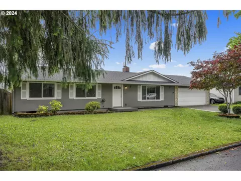 7902 NE 28th St, Vancouver, WA 98662